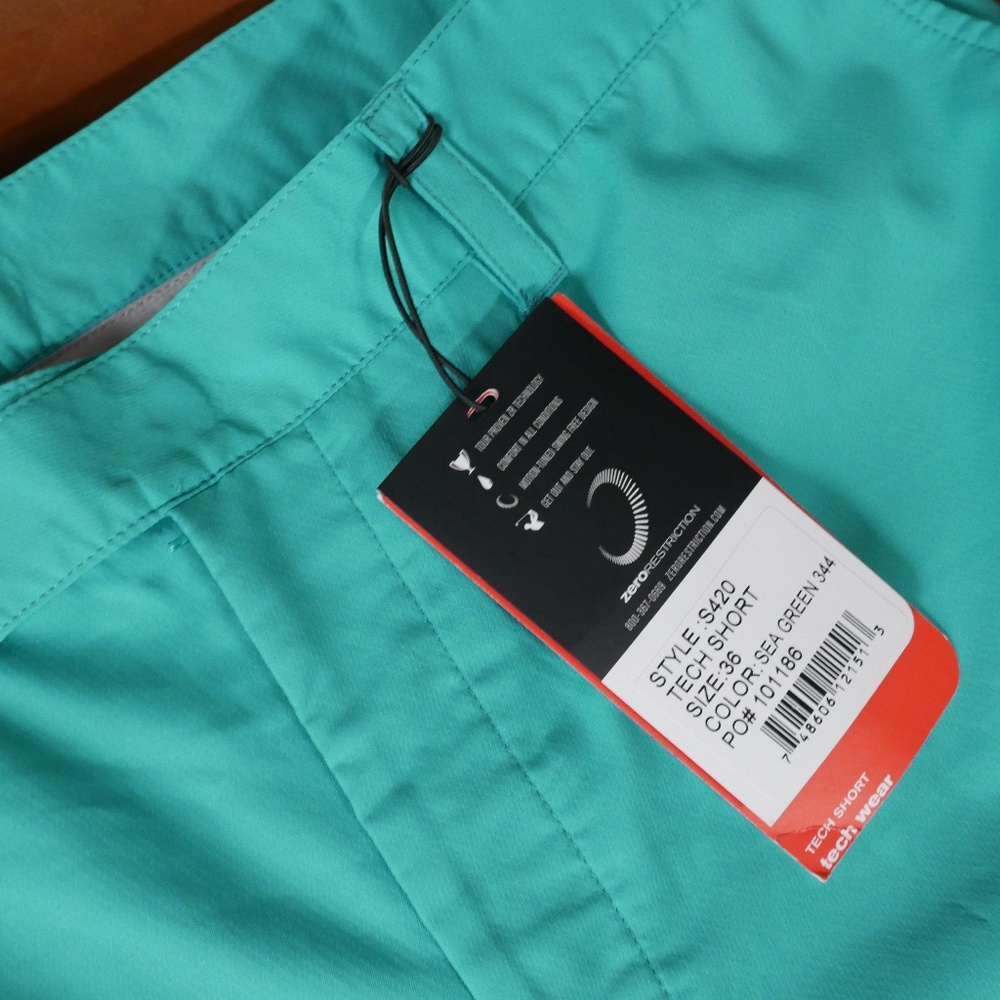 COPY - ZERO RESTRICTION ZR Tech Shorts Golf Mens …